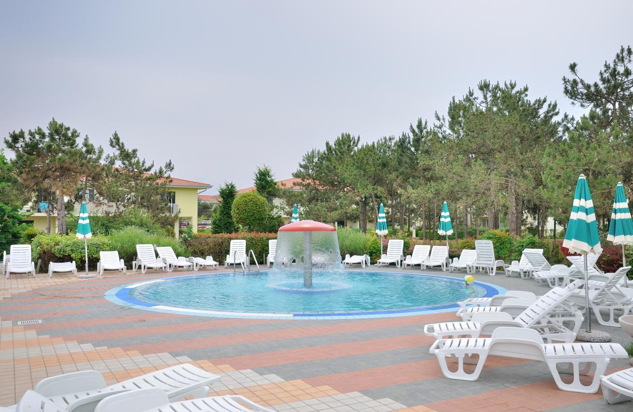 Villaggio Lido Del Sole Bibione Bagian luar foto